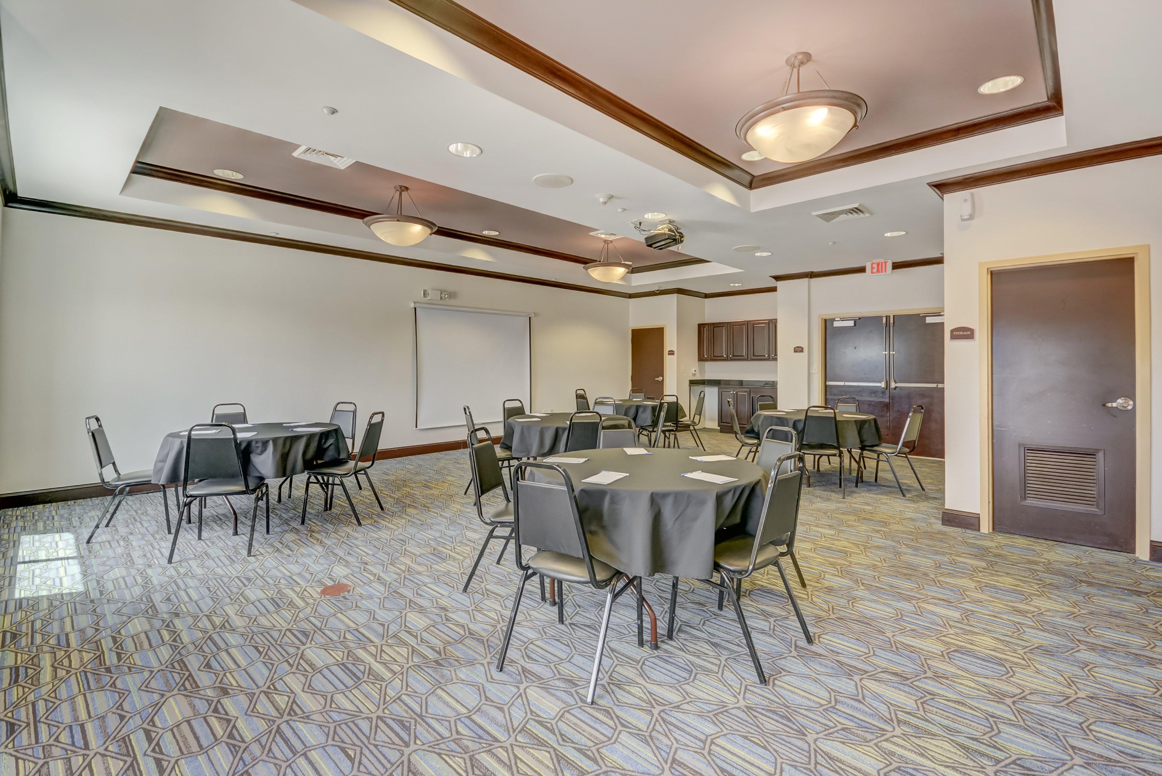 Holiday Inn Express Hotel & Suites Tampa-Usf-Busch Gardens By Ihg Esterno foto